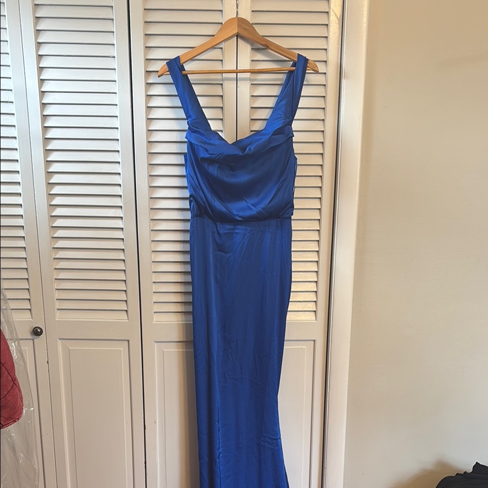 Elegant Blue Evening Gown